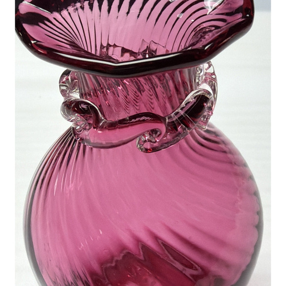 Vintage Pilgrim Art Glass Cranberry Optic Swirl Vase Ruffle Top Clear Filigree - Picture 9 of 12